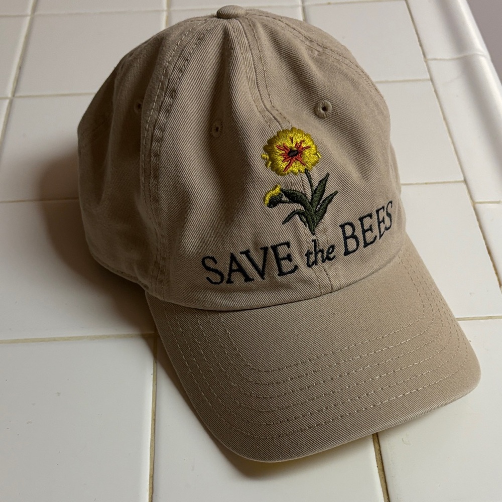 Smithsonian Tan 'Save the Bees' Embroidered Cap